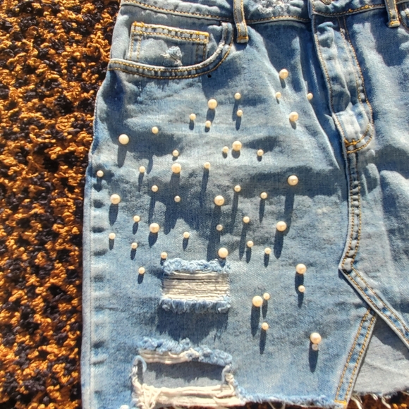 GUESS - PEARED DISTRESS JEAN SKIRT - Picture 8 of 10